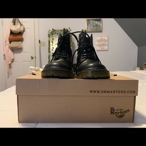 Black Leather Doc Martens. Size 6 in women.